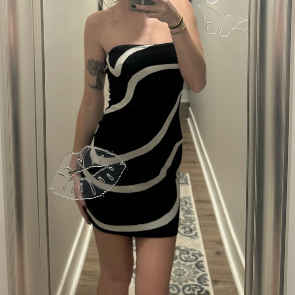 MICAS Dress NEW - Picture 3 of 3